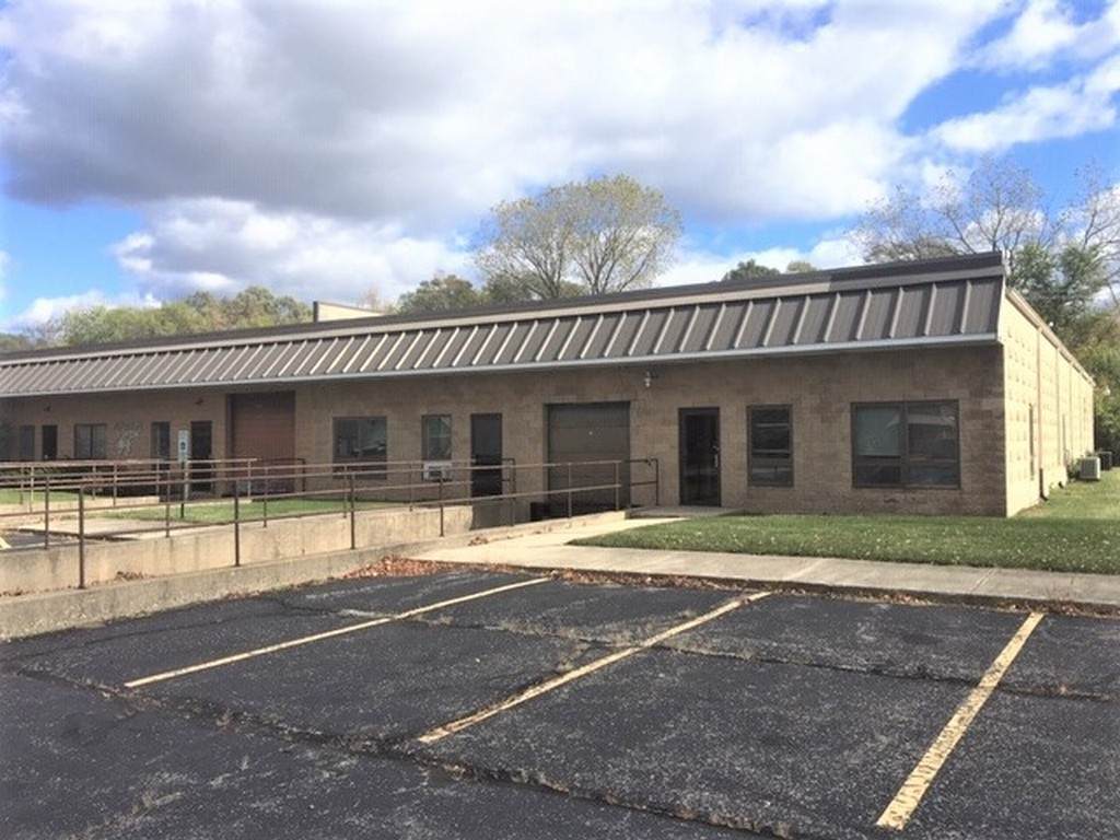 455-57 Dartmoor Drive - Photo 1