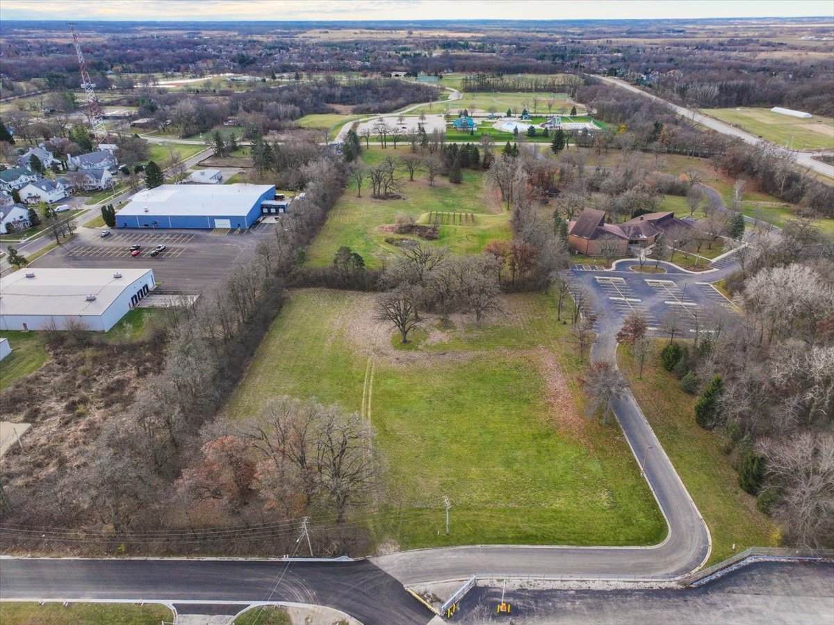 13902 Kishwaukee Valley Road - Photo 1