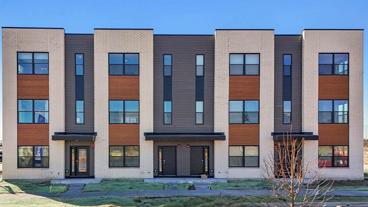 2223 Waters Edge Drive - Photo 1