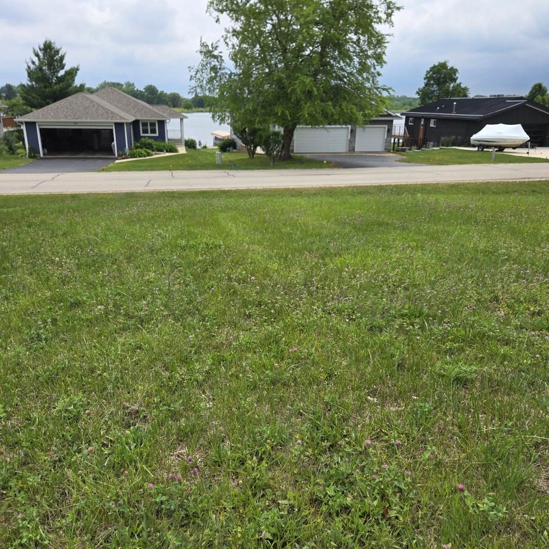 203 Candlewick Drive - Photo 1