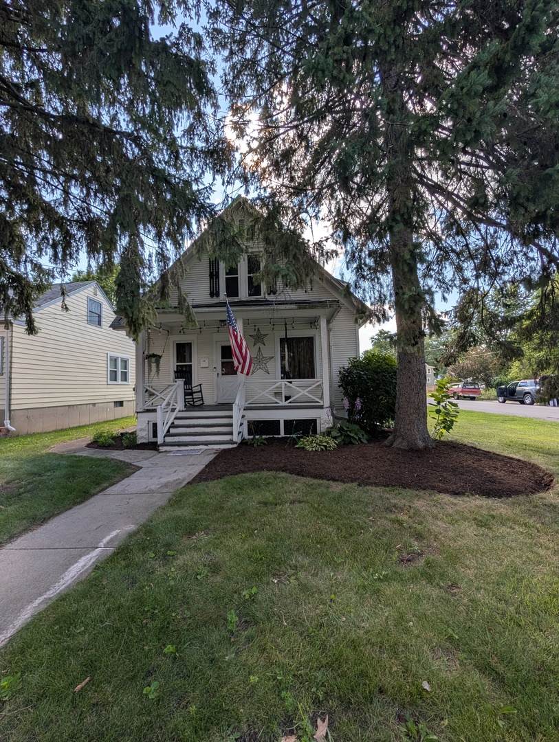 739 11th Street - Photo 1