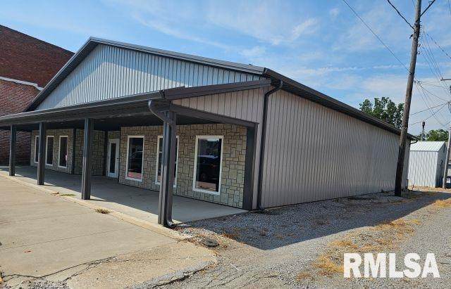 105 Main Street - Photo 1