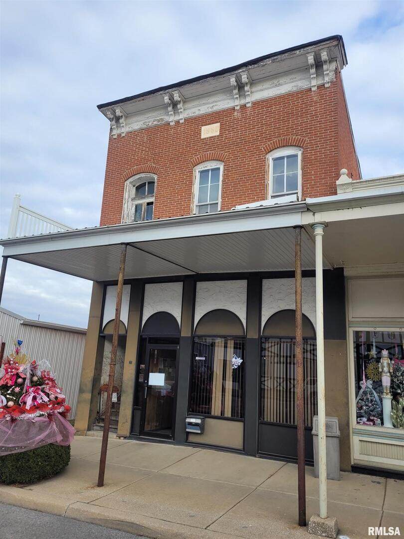 211 St Louis Street - Photo 1