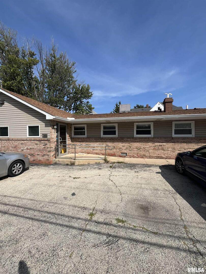 122 15TH Street - Photo 1