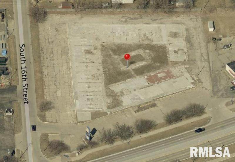 1522 Lincolnway - Photo 1