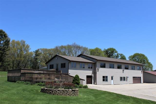 15523 Henry Road - Photo 1