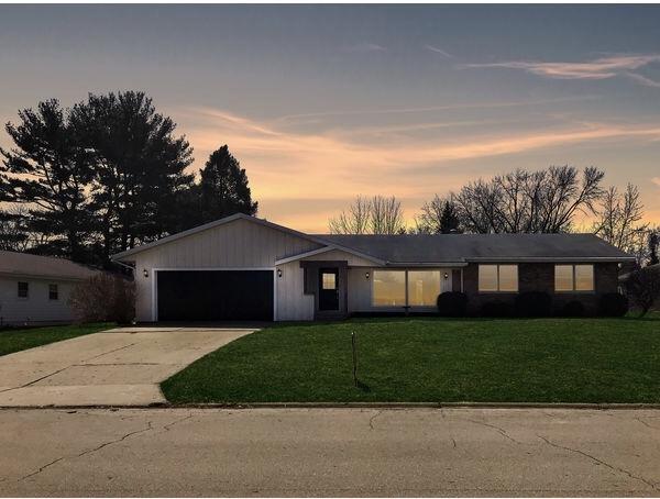 830 Mayfair Drive - Photo 1