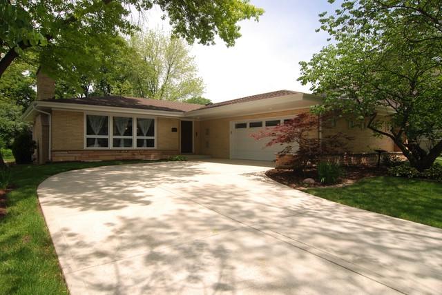 5135 Howard Avenue - Photo 1