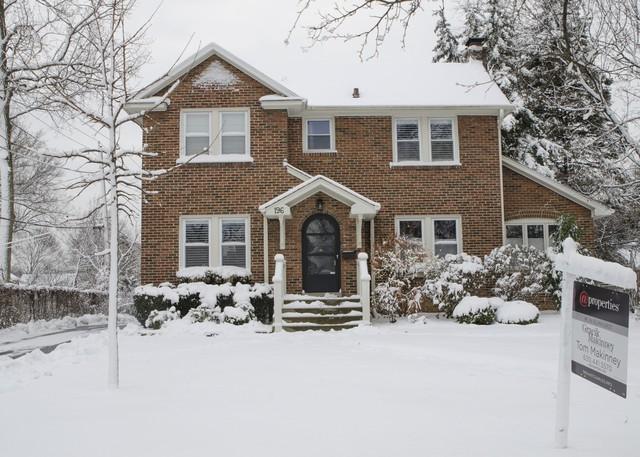 196 St Charles Road - Photo 1