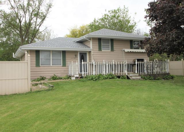 6N526 Wyoming Avenue - Photo 1