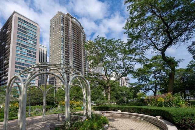 1040 Lake Shore Drive - Photo 1