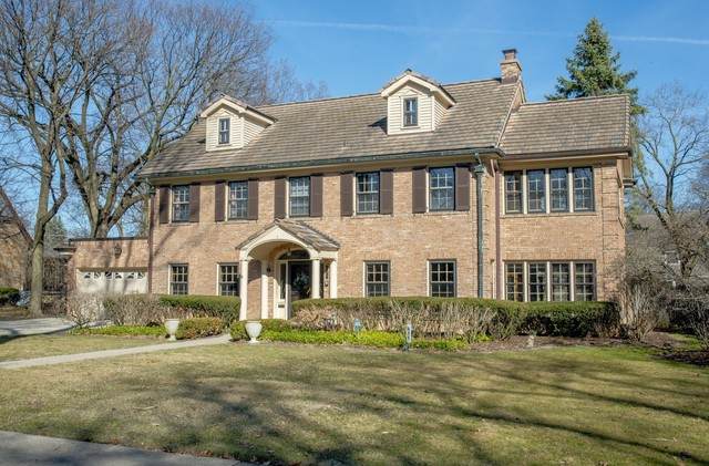 411 Blackstone Avenue - Photo 1