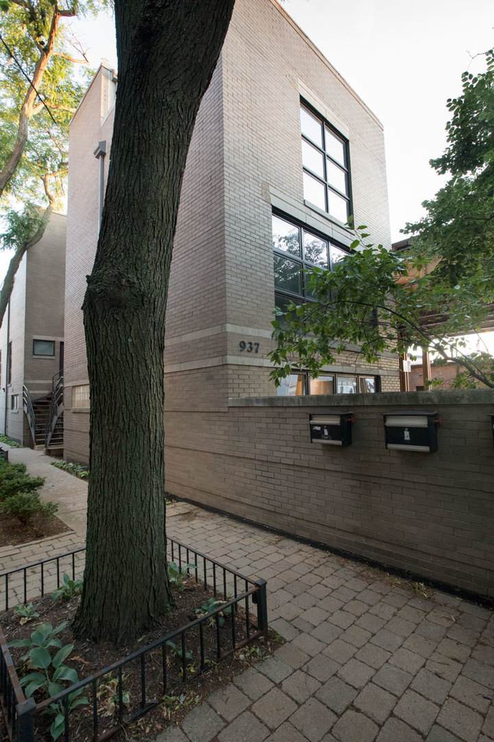 937 Wrightwood Avenue - Photo 1