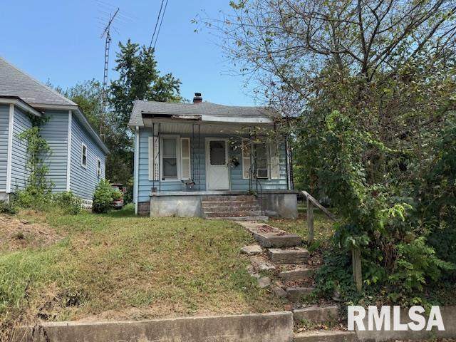 524 17TH Street - Photo 1