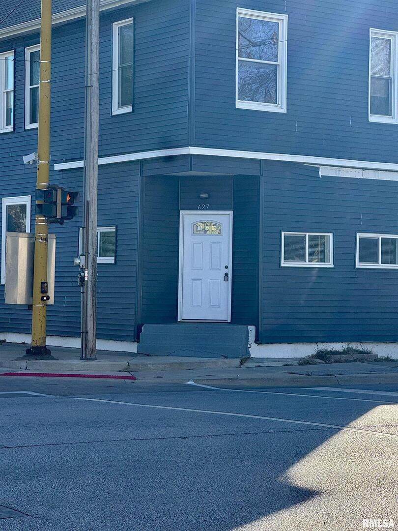 627 1/2 Division Street - Photo 1