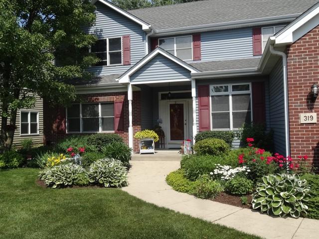 319 Pondview Drive - Photo 1