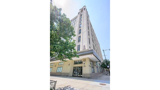 758 Larrabee Street - Photo 1