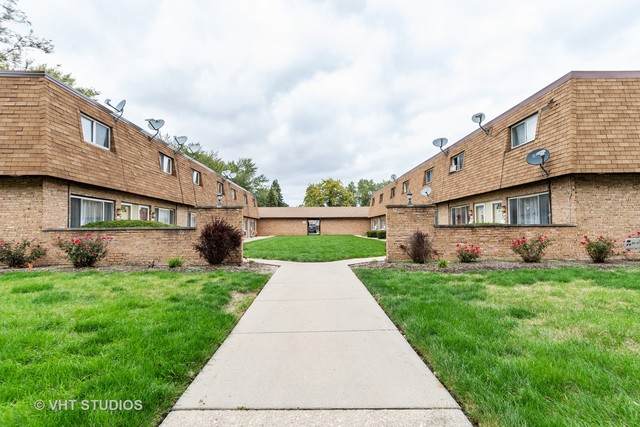 855 Richard Street - Photo 1