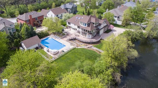 9024 Darien Woods Court - Photo 1