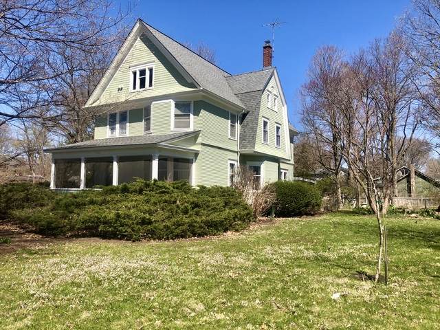 323 Union Avenue - Photo 1