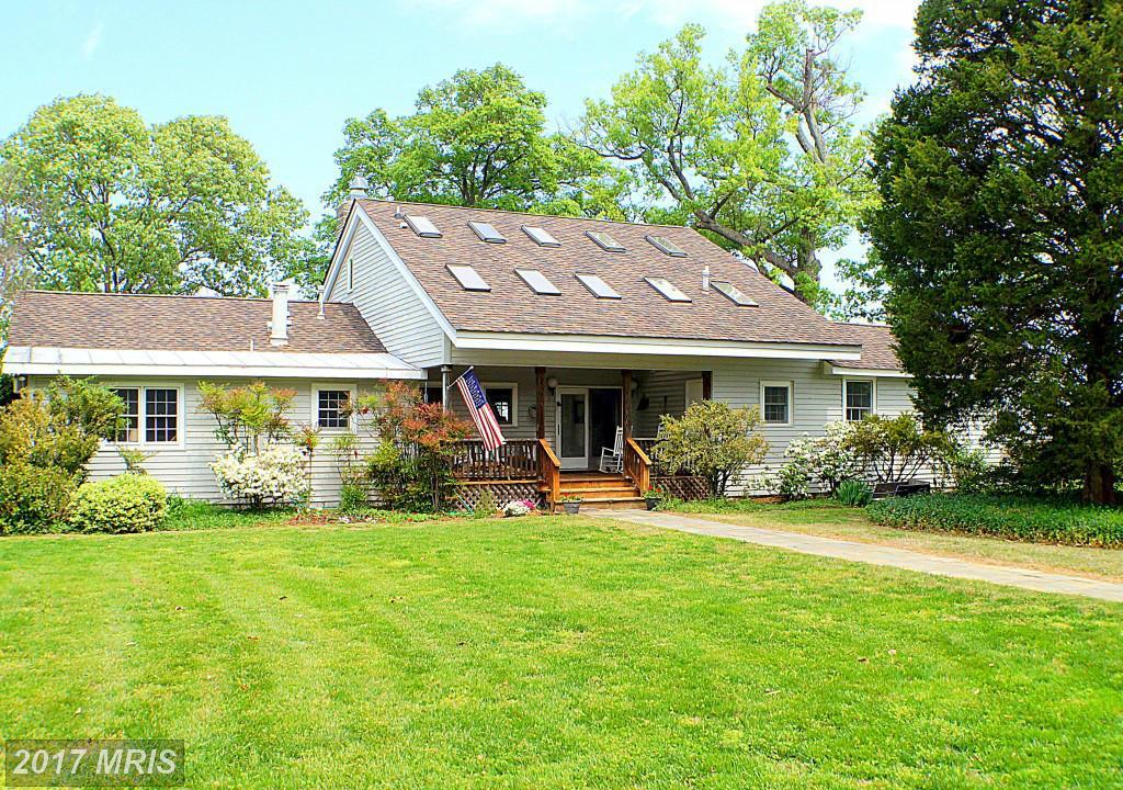 671 Edgewater Lane - Photo 1