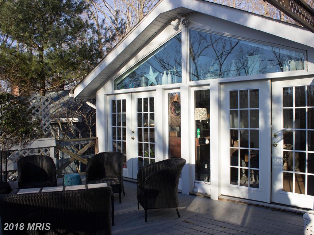 1422 Ridgeway - Photo 1