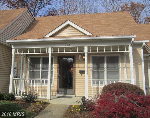 942 Riversedge Circle - Photo 1