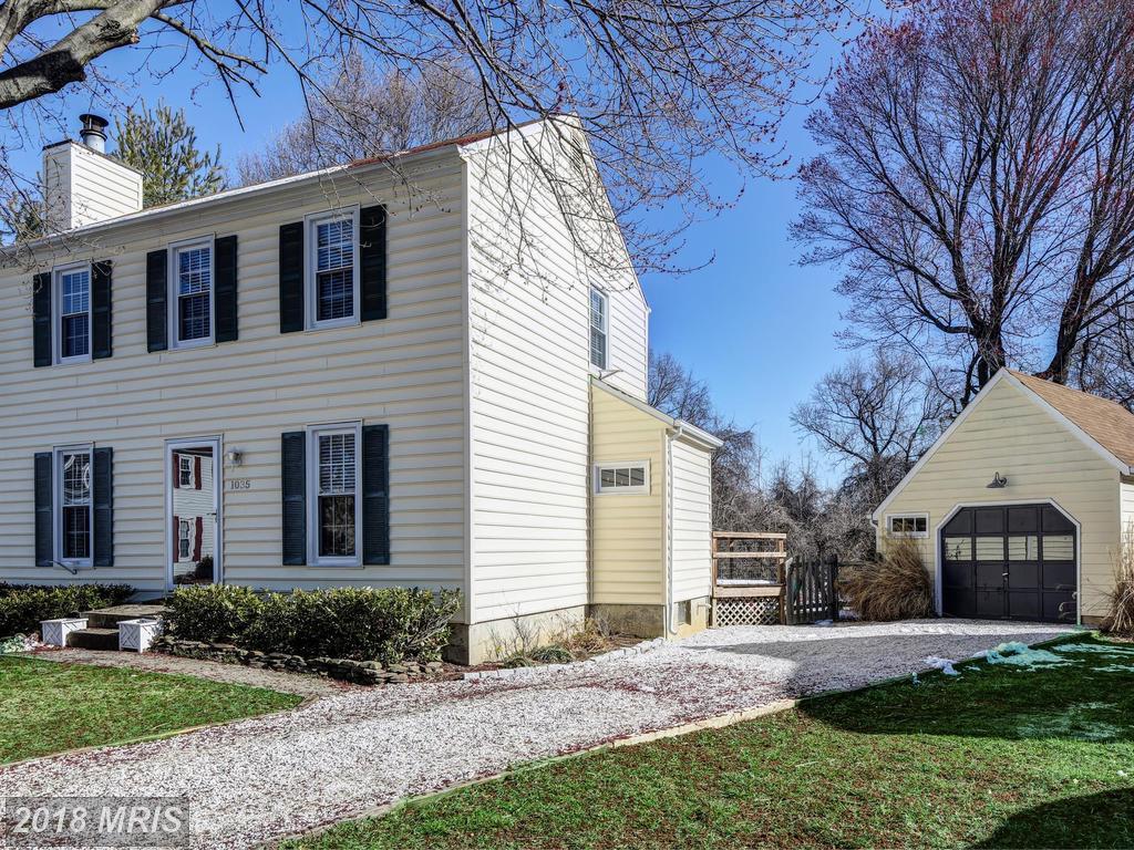 1035 Hyde Park Drive - Photo 1
