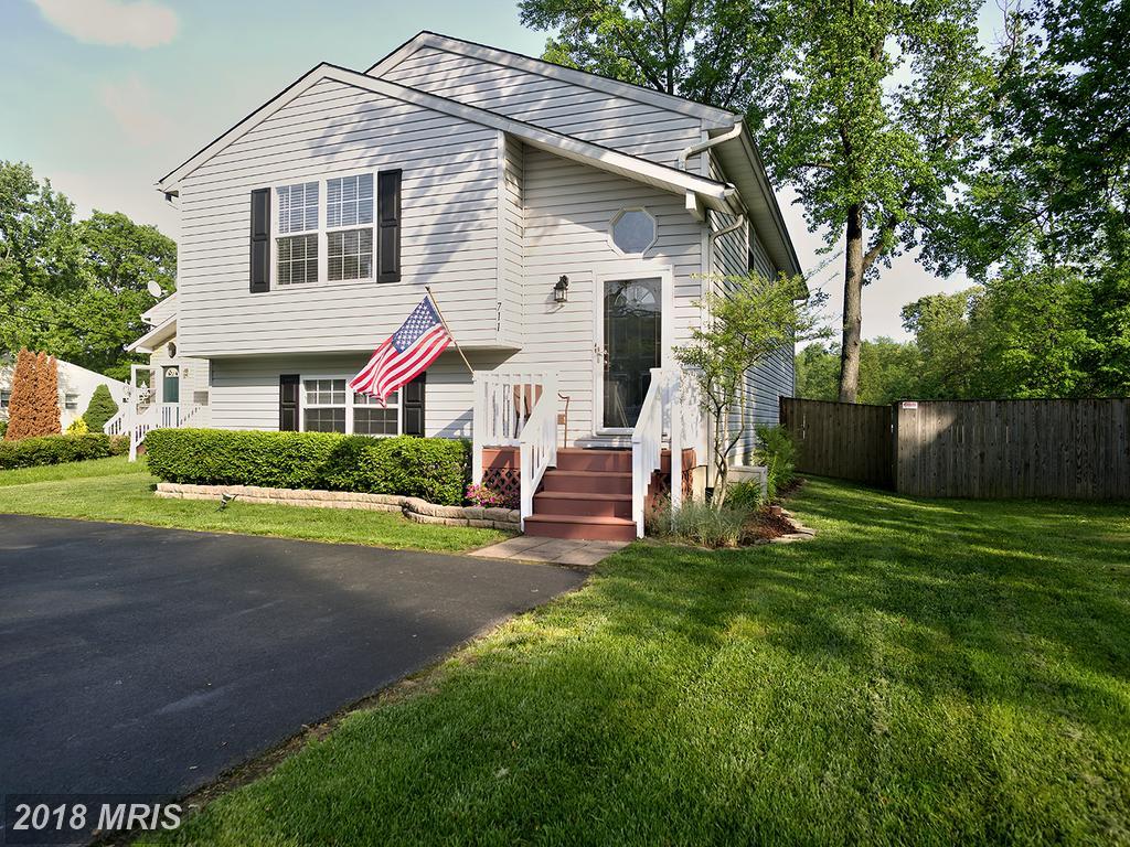 711 Powhatan Beach Road - Photo 1