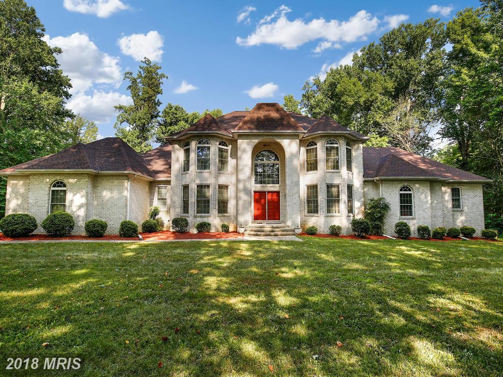 5706 Courtney Drive - Photo 1