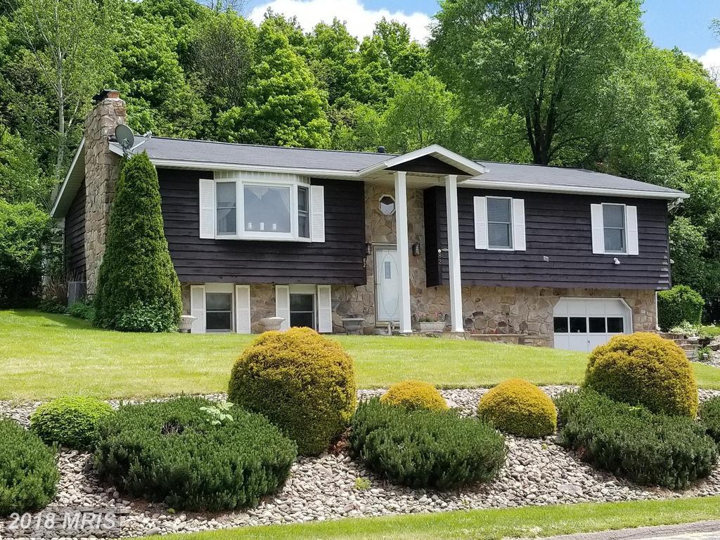 82 Victoria Lane - Photo 1