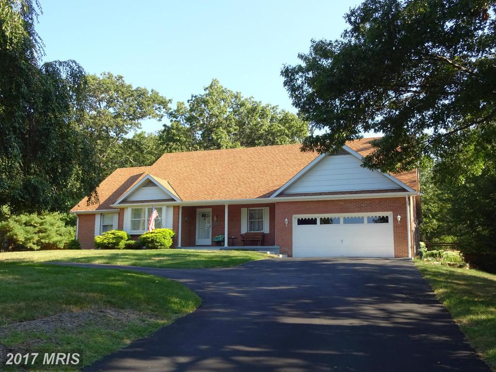 617 Crest Drive - Photo 1