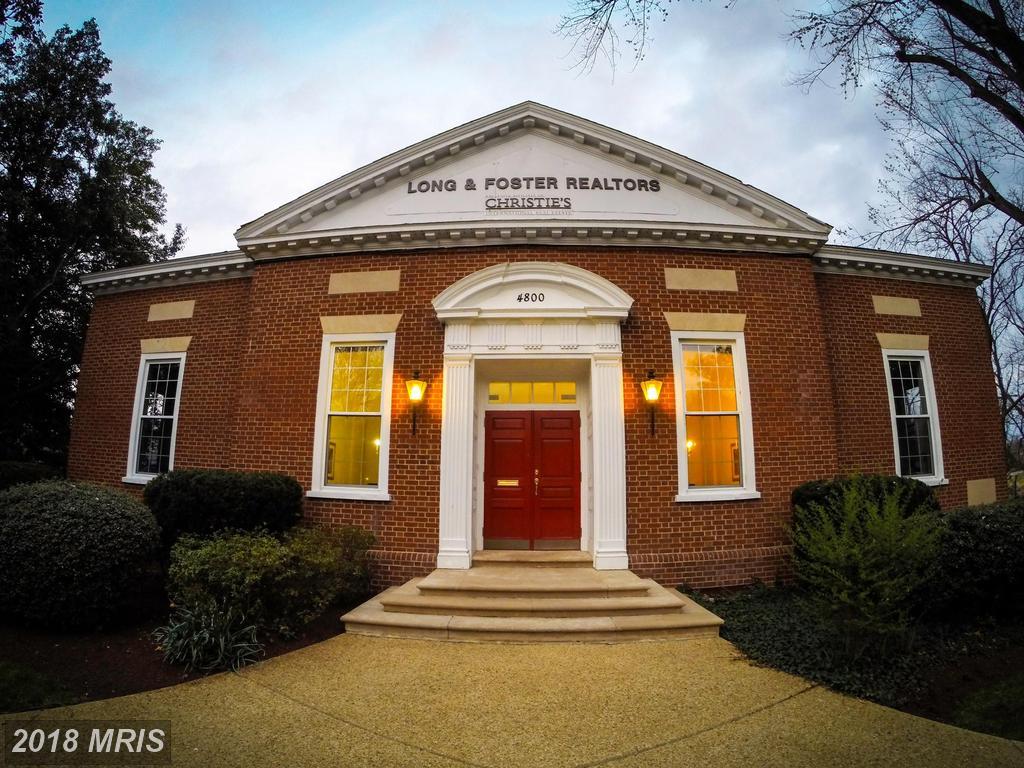 4800 31ST Street - Photo 1