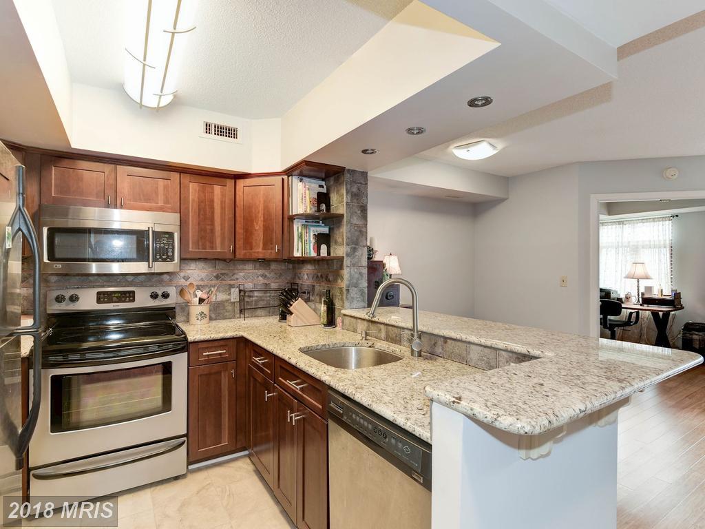 2400 Clarendon Boulevard - Photo 1