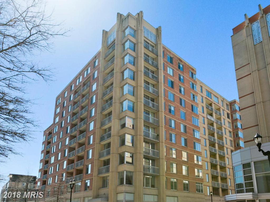 1020 Highland Street - Photo 1