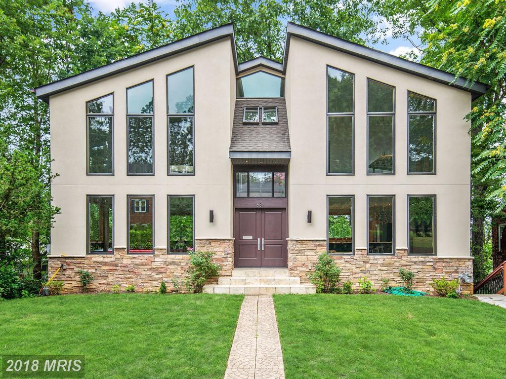 631 29TH Street - Photo 1
