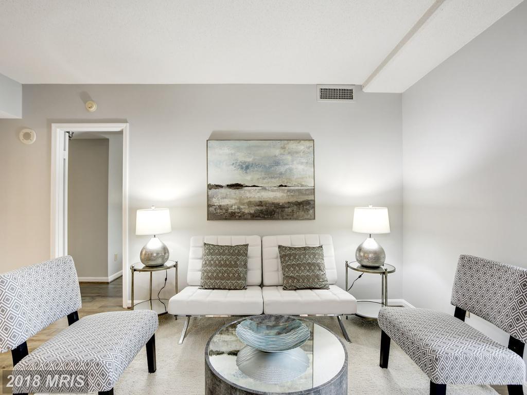 2400 Clarendon Boulevard - Photo 1