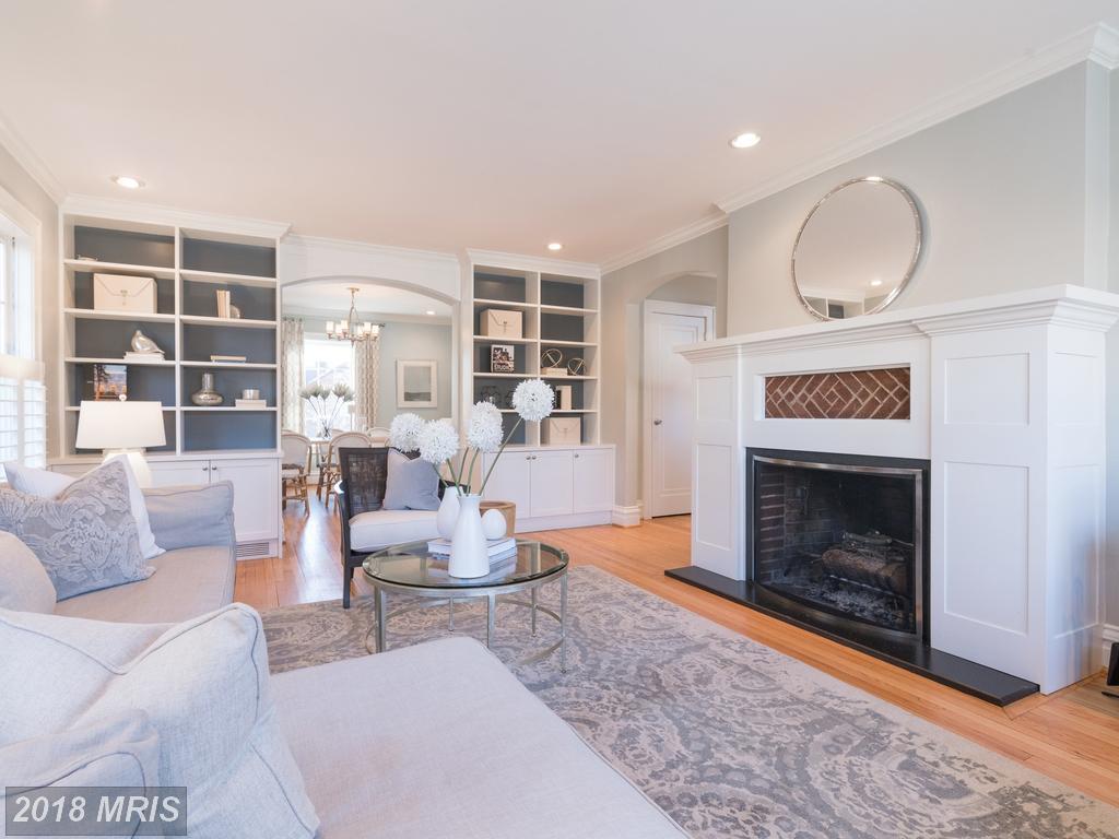 608 Woodland Terrace - Photo 1