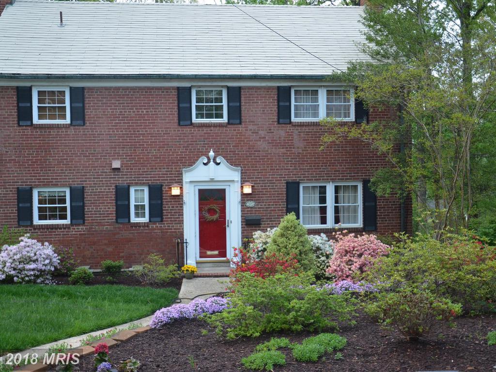 323 Kentucky Avenue - Photo 1