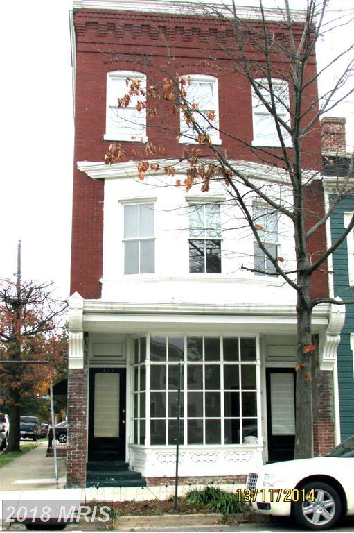 718 Oronoco Street - Photo 1