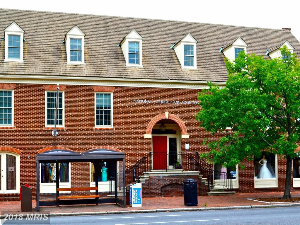 225 Washington Street - Photo 1