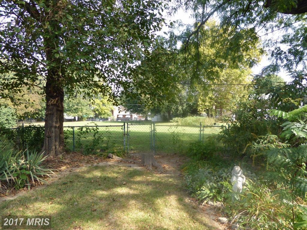 5006 Erdman Avenue - Photo 1