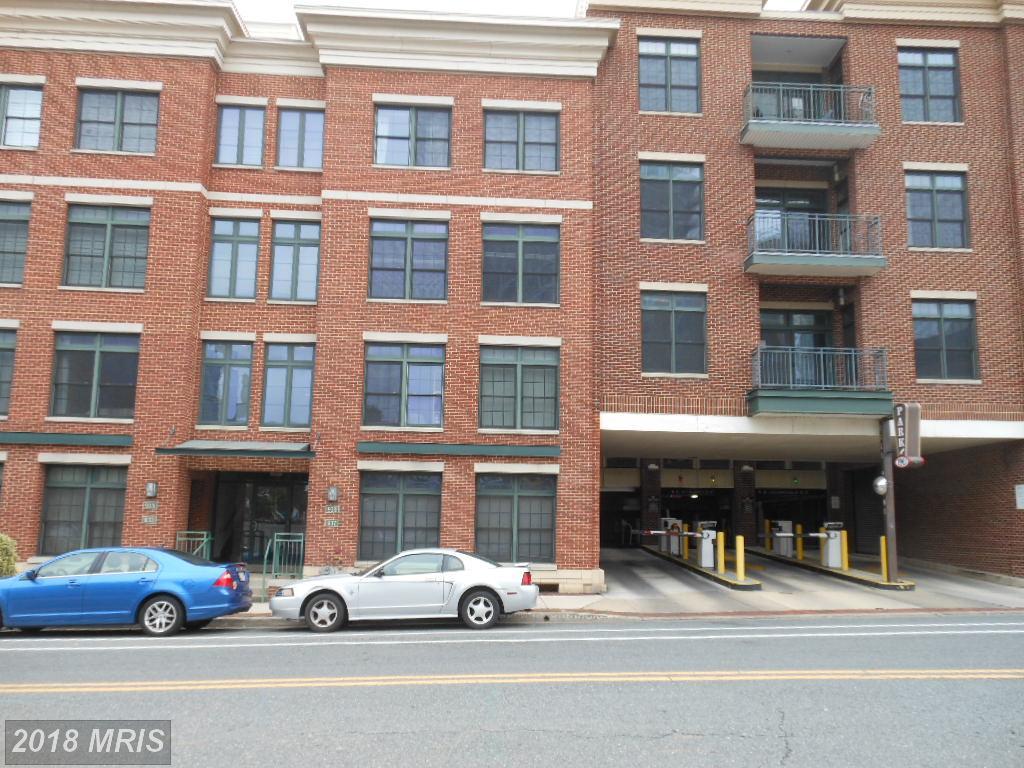 937-SOUTH Caroline Street - Photo 1
