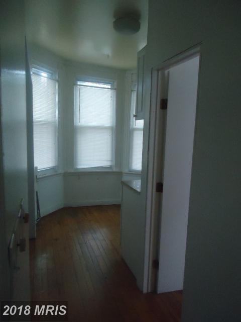 2504 Calvert Street - Photo 1
