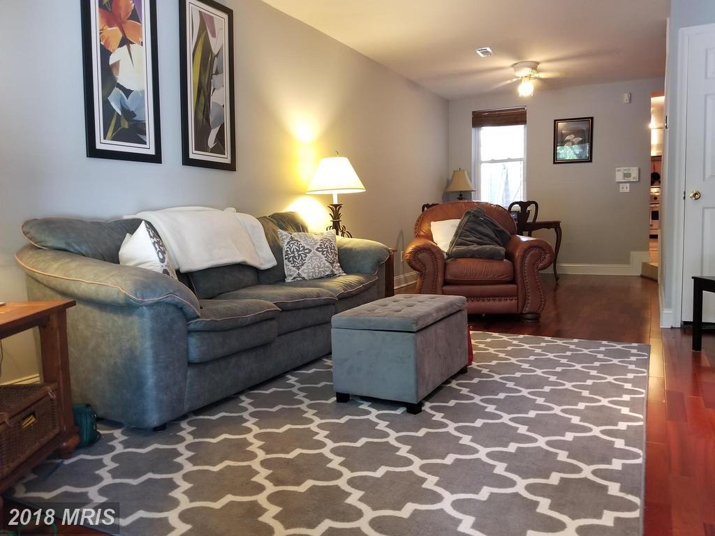 935 Kenwood Avenue - Photo 1