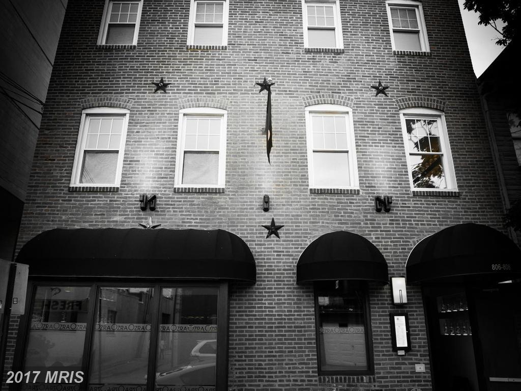 806 Stiles Street - Photo 1