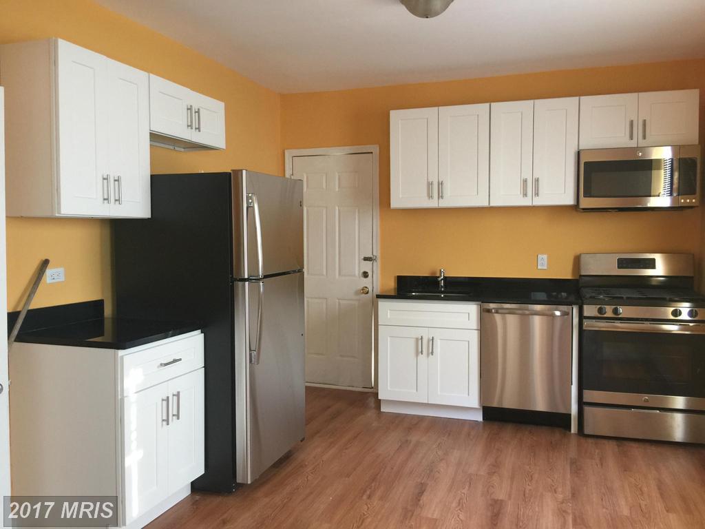 3301 Noble Street - Photo 1