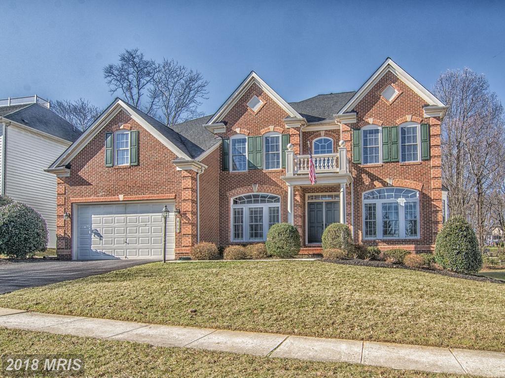 813 Crystal Palace Court - Photo 1