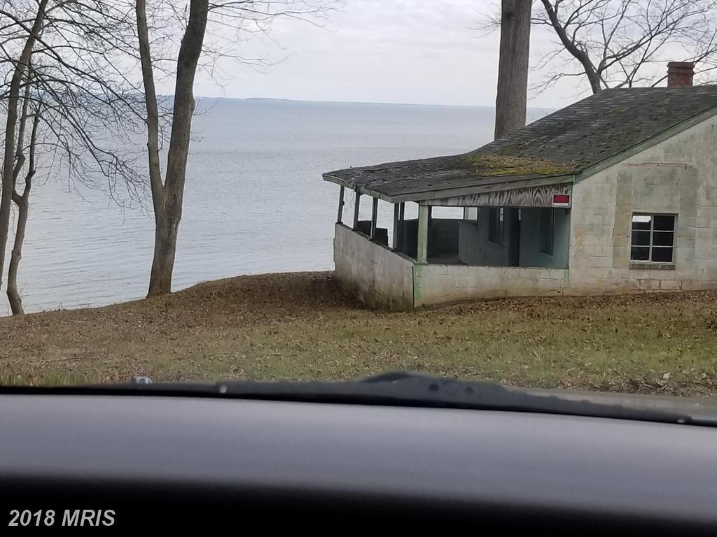 5209 Larchmont Drive - Photo 1