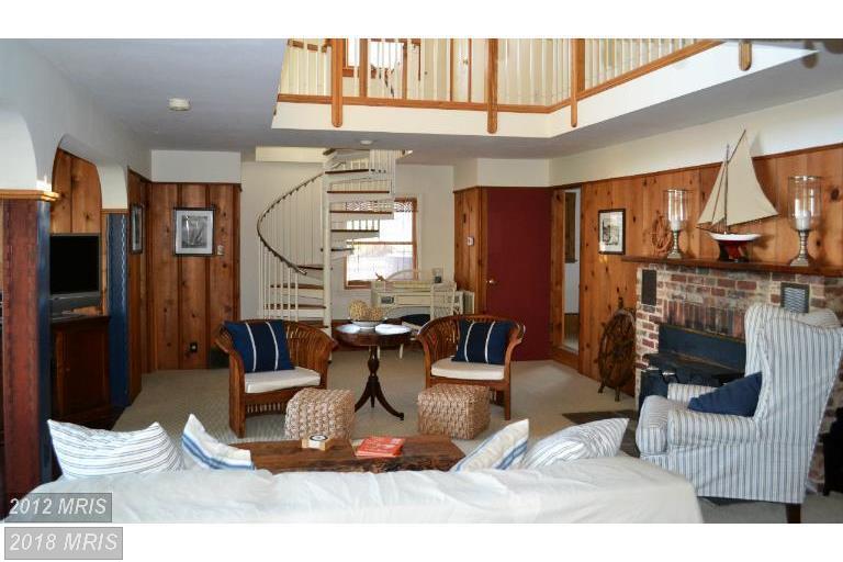 4018 Evergreen Road - Photo 1